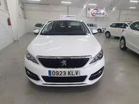 Usado Peugeot 308 Active 131 CV (96 kW) 2018 Blanco Familiar