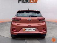 Usado Hyundai i20 90 CV (66 kW) 2016 Naranja Utilitario
