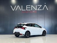 Usado Hyundai i20 85 CV (62 kW) 2023 Blanco Berlina