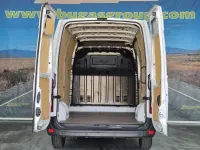 Usado Renault Master 135 CV (99 kW) 2023 Blanco Monovolumen