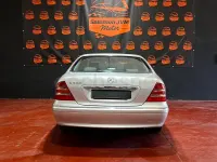 Usado Mercedes S320 224 CV (164 kW) 2001 Gris / plata Berlina