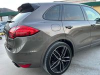 Usado Porsche Cayenne 245 CV (180 kW) 2012 Marrón SUV