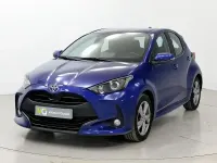 Usado Toyota Yaris Active 116 CV (85 kW) 2024 Azul Utilitario