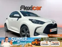 Usado Toyota Yaris Active 116 CV (85 kW) 2025 Blanco Utilitario