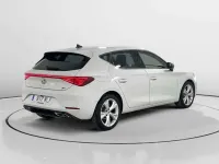 Usado Seat Leon FR 150 CV (110 kW) 2023 Blanco Berlina