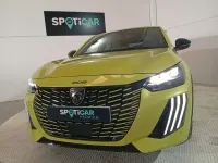 Usado Peugeot e-208 GT 114 kW (156 CV) 2025 Amarillo Utilitario