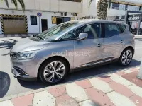 Usado Renault Scénic Zen 110 CV (80 kW) 2018 Gris / plata Monovolumen
