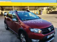 Usado Dacia Sandero Stepway 90 CV (66 kW) 2015 Rojo Berlina