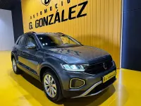 Usado VW T-Roc Life 115 CV (84 kW) 2022 Gris / plata SUV