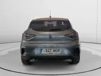 Usado Renault Clio Evolution 101 CV (74 kW) 2025 Gris Utilitario