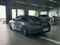 Usado Mercedes E220 194 CV (142 kW) 2023 Gris selenita Coupe