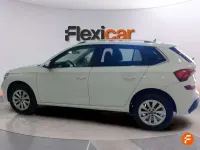 Usado Skoda Kamiq 116 CV (85 kW) 2025 Blanco SUV