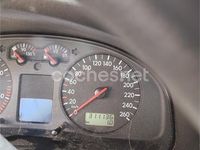 Usado VW Passat Highline 110 CV (80 kW) 2000 Gris / plata Familiar