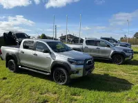 Nuevo Toyota HiLux Sport 220 CV (161 kW) 2025 Gris / plata Pickup/Camioneta