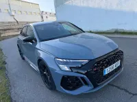 Usado Audi RS3 400 CV (294 kW) 2022 Gris / plata Berlina