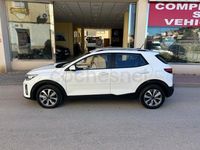 Usado Kia Stonic 84 CV (61 kW) 2021 Blanco SUV