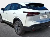 Usado Nissan Qashqai Acenta 140 CV (102 kW) 2023 Lunar white (perlada) SUV