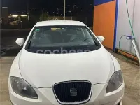 Usado Seat Leon Reference 105 CV (77 kW) 2011 Blanco Utilitario