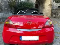 Usado Opel Tigra Sport 125 CV (91 kW) 2005 Rojo Descapotable