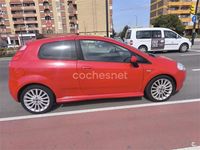 Usado Fiat Grande Punto Sport 90 CV (66 kW) 2009 Rojo Utilitario