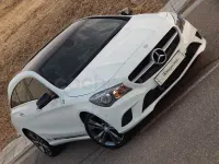 Usado Mercedes CLA180 Shooting Brake 122 CV (89 kW) 2015 Gris / plata Familiar