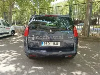 Usado Peugeot 5008 112 CV (82 kW) 2012 Azul Monovolumen