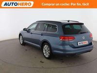 Usado VW Passat 120 CV (88 kW) 2018 Azul Familiar