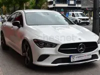Usado Mercedes CLA200 163 CV (119 kW) 2019 Blanco Berlina