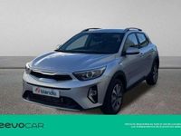Usado Kia Stonic 101 CV (74 kW) 2024 Plateado SUV