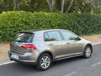Usado VW Golf VII Advance 110 CV (80 kW) 2017 Gris / plata Berlina