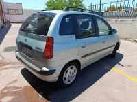 Usado Hyundai Matrix GLS 103 CV (75 kW) 2003 Verde Monovolumen
