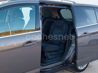 Usado Ford Grand C-Max Trend 125 CV (91 kW) 2013 Beige Monovolumen