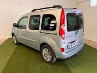 Usado Renault Kangoo Dynamique 90 CV (66 kW) 2012 Gris / plata Monovolumen