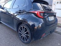 Usado Toyota Yaris Hybrid Edition 116 CV (85 kW) 2022 Negro Berlina