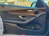 Usado Mercedes C180 156 CV (114 kW) 2020 Negro Familiar