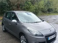 Usado Renault Scenic E-Tech 95 CV (69 kW) 2011 Gris / plata Monovolumen