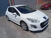 Usado Peugeot 308 Active 115 CV (84 kW) 2013 Blanco Berlina