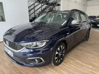 Usado Fiat Tipo Mirror 120 CV (88 kW) 2020 Azul Familiar