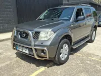 Usado Nissan Pathfinder XE 171 CV (125 kW) 2006 Gris / plata SUV