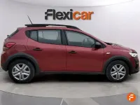 Usado Dacia Sandero Essentiel 91 CV (66 kW) 2022 Rojo