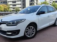 Usado Renault Mégane GrandTour Bose Edition 110 CV (80 kW) 2014 Blanco Familiar
