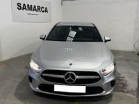Usado Mercedes A180 116 CV (85 kW) 2019 Gris / plata Berlina