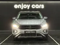 Usado VW T-Roc Life 110 CV (80 kW) 2023 Gris / plata SUV