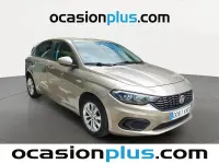 Usado Fiat Tipo Easy 95 CV (69 kW) 2018 Marrón Berlina
