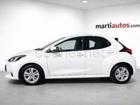 Usado Toyota Yaris Hybrid Active 116 CV (85 kW) 2022 Blanco Berlina