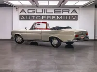 Usado Mercedes 220 SE 105 CV (77 kW) 1975 Blanco Berlina