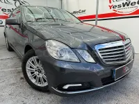 Usado Mercedes E250 Elegance 204 CV (150 kW) 2009 Azul Berlina