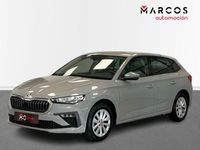Usado Skoda Scala Selection 115 CV (84 kW) 2024 Gris Utilitario