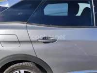 Usado Peugeot 3008 Allure 130 CV (95 kW) 2020 Gris / plata SUV