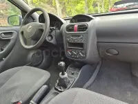 Usado Opel Corsa Essentia 60 CV (44 kW) 2004 Azul Utilitario
